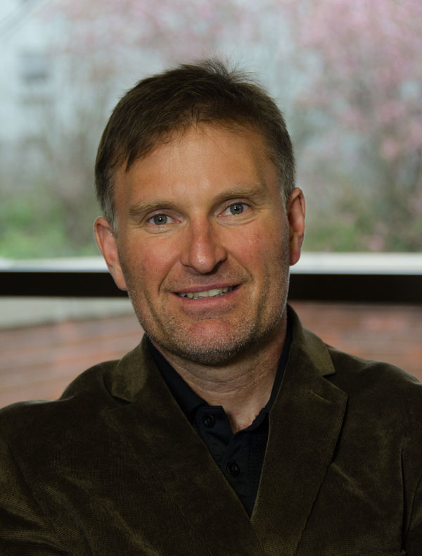 Dr. Rob Graham work portrait