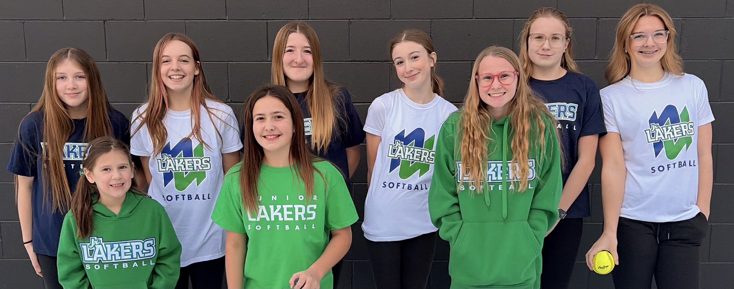 Jr. Lakers Softball Group Picture
