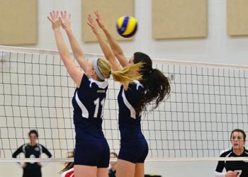 Photo of Lakers women's volleyball players