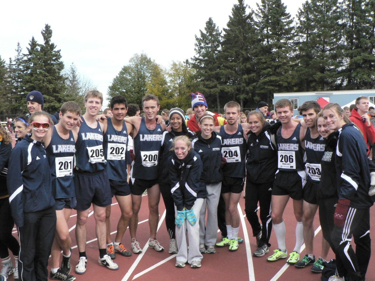 Photo of Lakers cross country teams